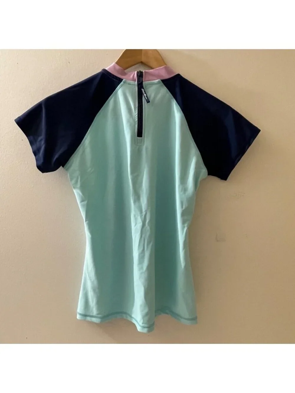 Eddie Bauer Kids L (14/16) Rash Guard Swim Shirt Short Sleeve Aqua Blue‎